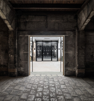 Archives - © Edgar